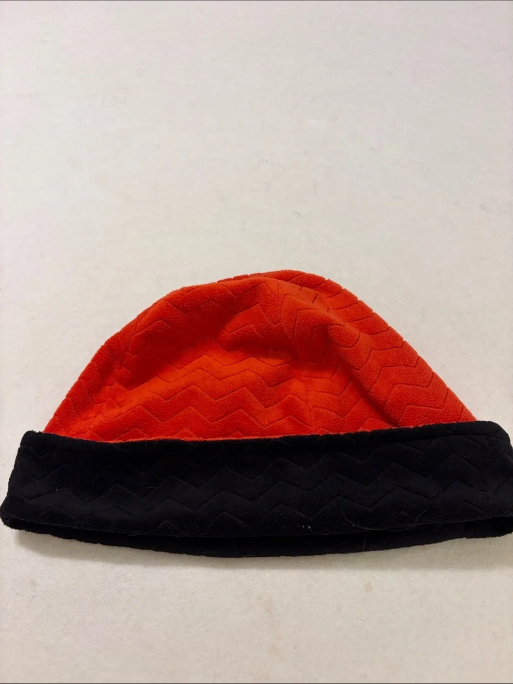 Reversible Black and Red Fleece Beanie